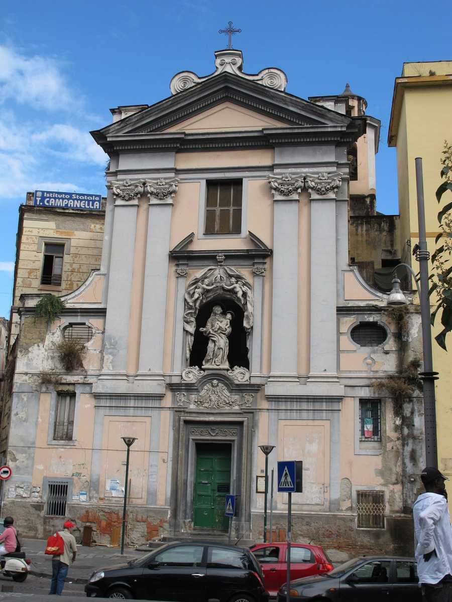 Chiesa di Santa Maria del Rosario alle Pigne prima del crollo